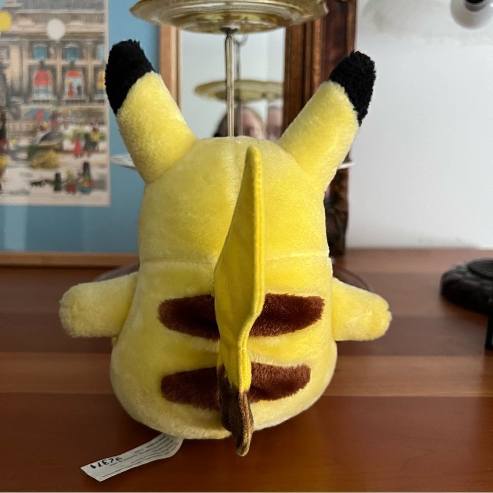 Authentic 1998 Pikachu. Excellent Condition. - Picture 4 of 8